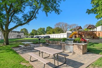 Grilling/picnic areas